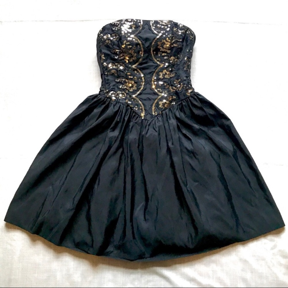 Vintage 80s Black sequined cocktail dress - Picture 1 of 8